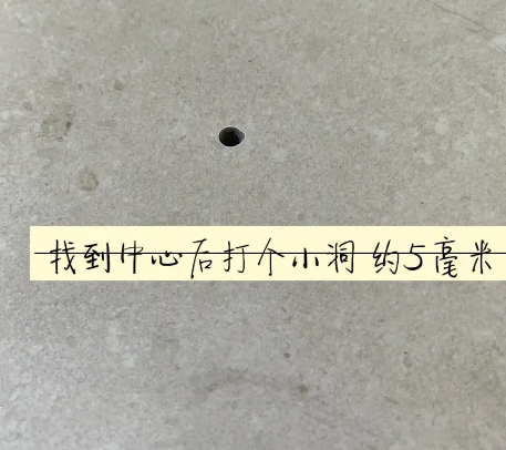梅江瓷砖空鼓维修公司专业解答在瓷砖铺贴过程中，如果砂料搅拌不均匀，将会带来以下问题
